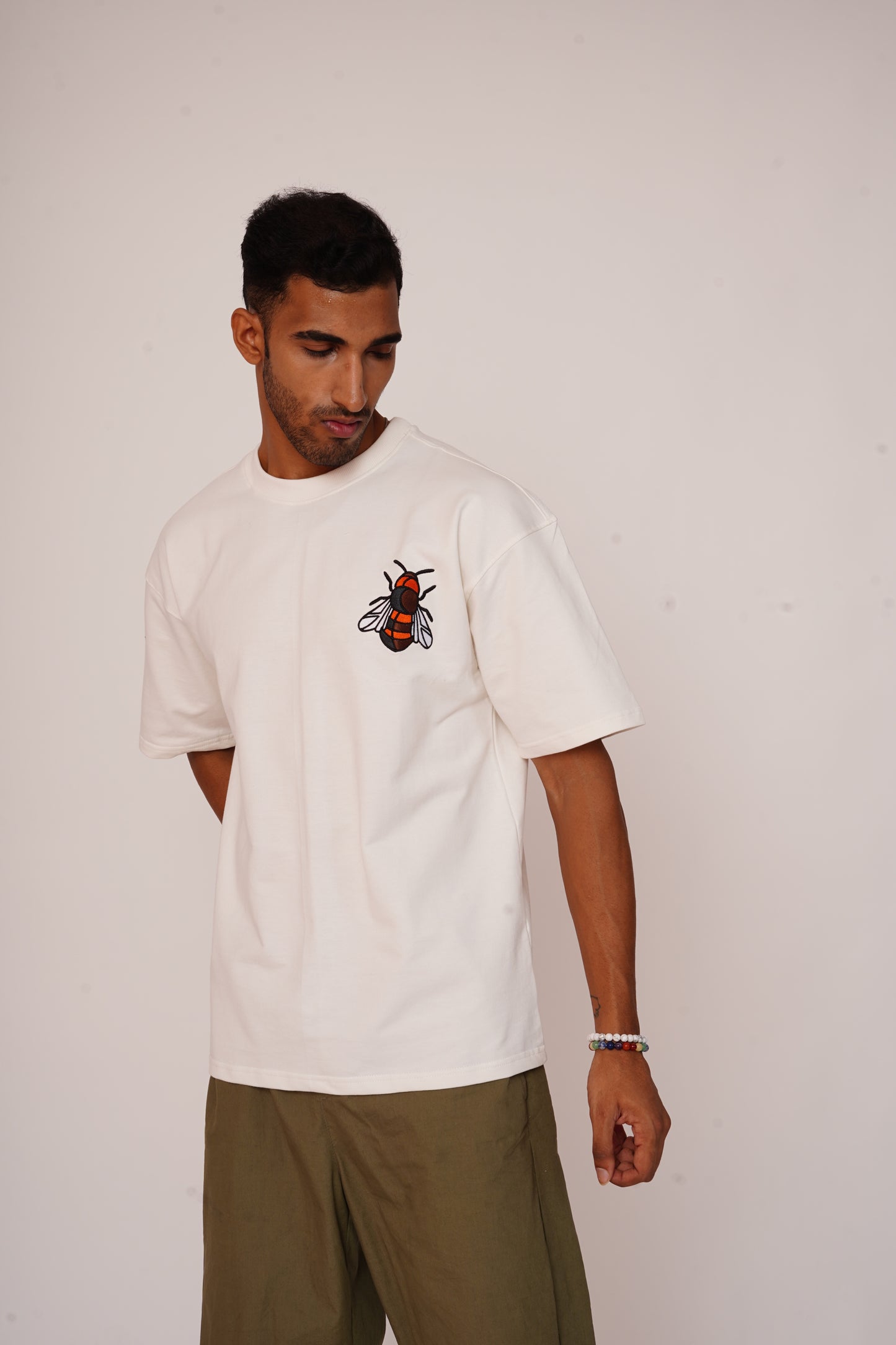 WHITE LET IT BEE T-SHIRT