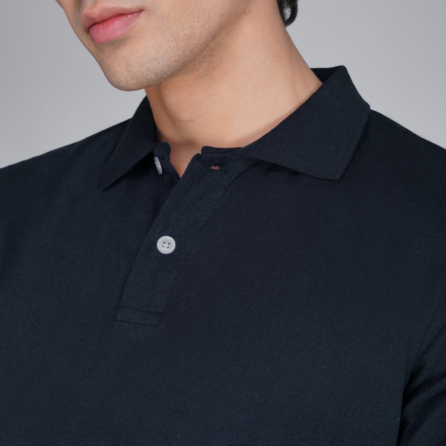 FORMIQ™ STRUCTURED NAVY POLO