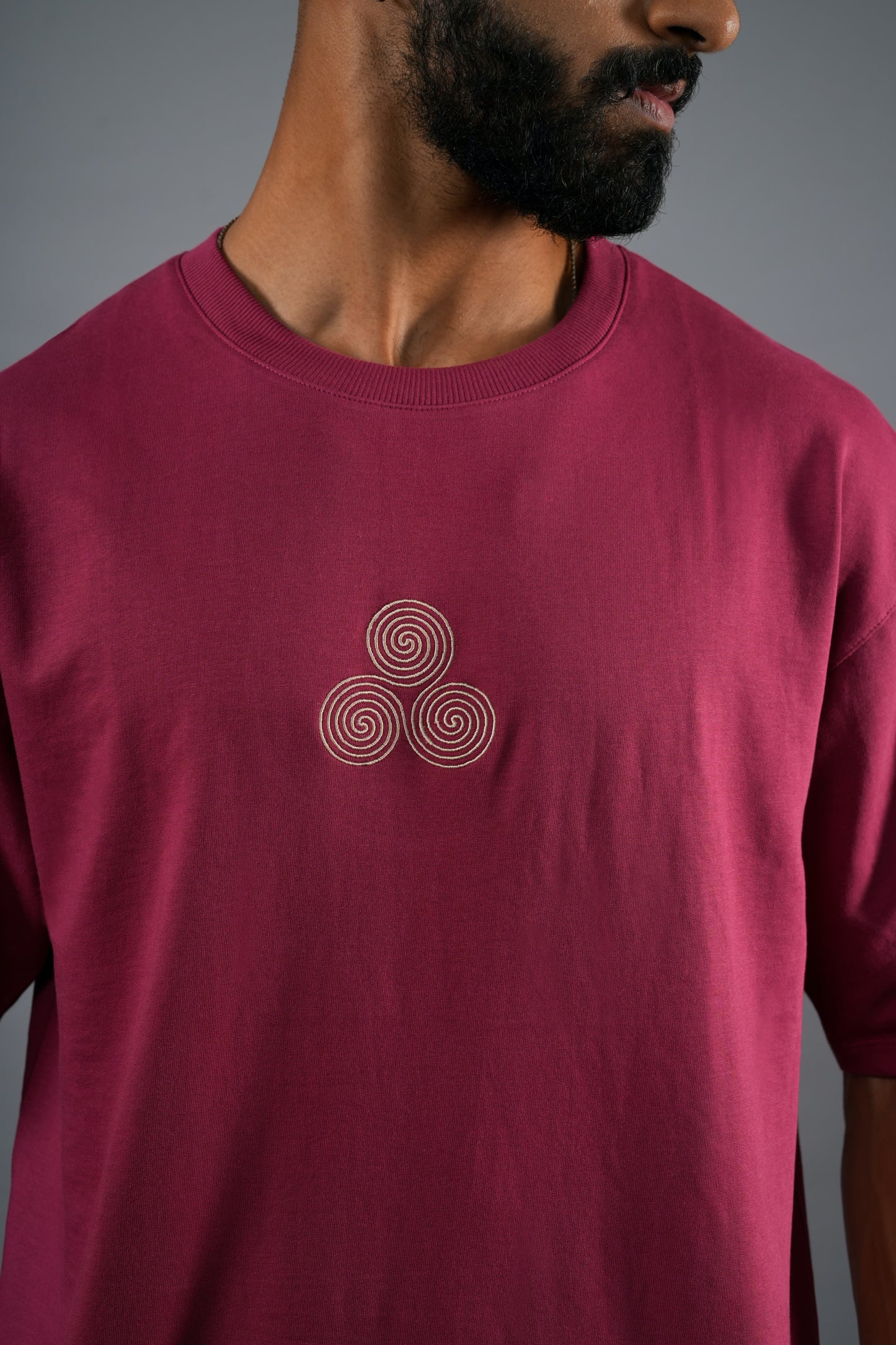 MAROON HOURGLASS T-SHIRT